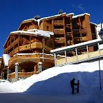 Val 2400 Apartahotel 4*